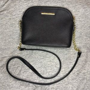 Brand New Steve Madden Black Crossbody Purse Bag with Gold Chain